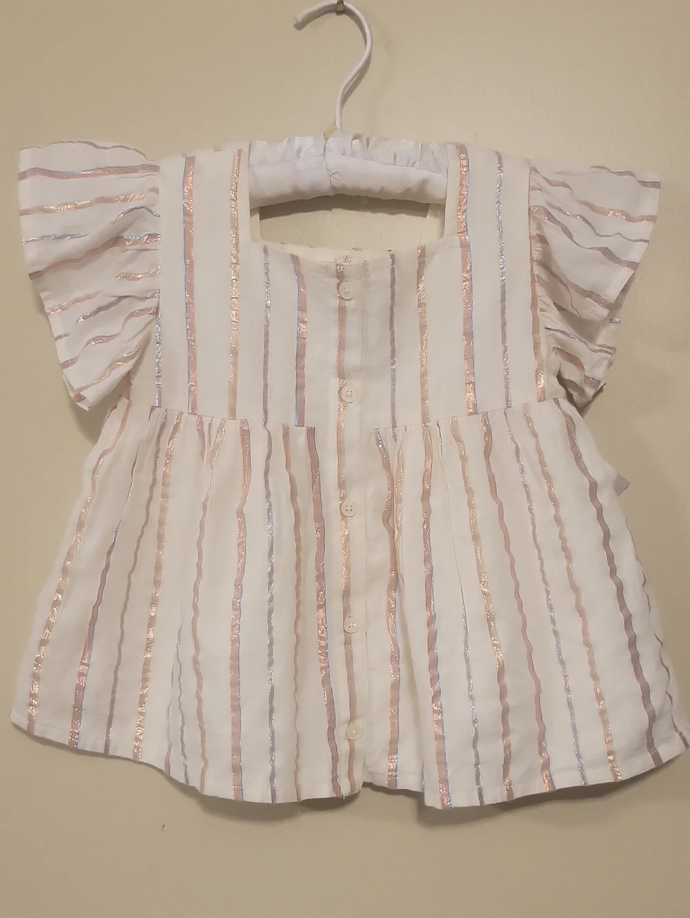 Pretty Old Navy White Flutter Sleeve Metallic Stripe Blouse